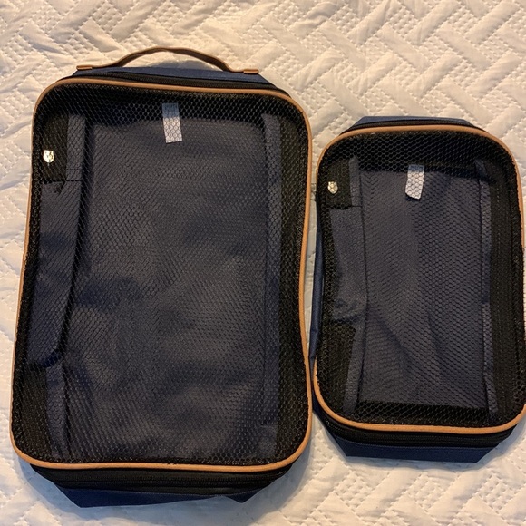 2-Piece Bag Set.NWOT Mesh and Canvas Zippered Travel bags w/Camel Trim. Stylish! - Picture 1 of 6